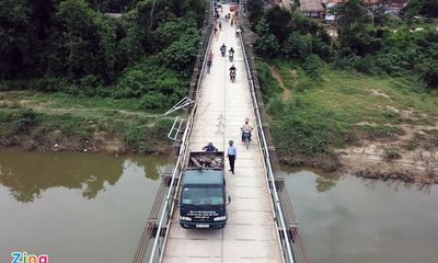Tin tai nạn giao thông mới nhất ngày 6/10/2020: Nguyên nhân vụ ô tô lao xuống sông khiến 5 người chết ở Nghệ An