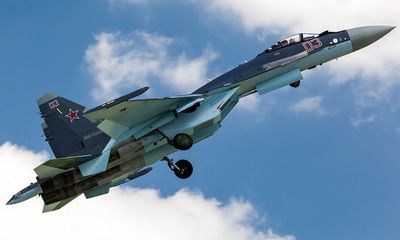 Nga lần đầu hé lộ hình ảnh tiêm kích Su-35 khai hỏa tên lửa bất khả chiến bại R-37M