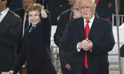 “Phát sốt” trước loạt ảnh cười hiếm hoi của “Hoàng tử Nhà Trắng” Barron Trump