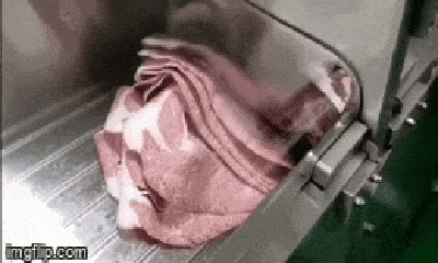 Video: Kinh ngạc vì cảnh tượng tạo ra những miếng thịt mỏng đến mức 