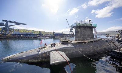 Sĩ quan Anh say xỉn định cho tháo dỡ 16 tên lửa hạt nhân trên tàu ngầm HMS Vigilant