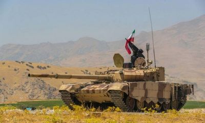Iran điều khẩn cấp hàng chục xe tăng T-72S tới biên giới với Azerbaijan
