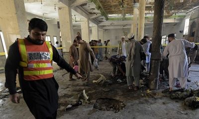Video: Hiện trường ngổn ngang vụ đánh bom trường học Pakistan, hơn 100 người thương vong