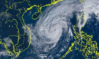Tin bão số 13 khẩn cấp: Từ ngày 14/11, Hà Tĩnh - Quảng Nam có gió giật cấp 11