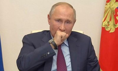 Điện Kremlin lên tiếng về việc ông Putin ho nhiều lần trong cuộc họp về COVID-19
