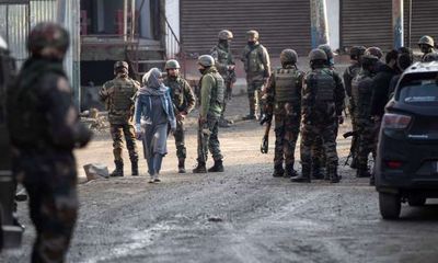Quân nổi dậy Kashmir tấn công nhằm vào quân đội Ấn Độ, 2 binh lính tử vong