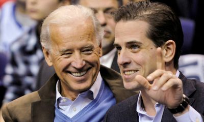 Con trai ông Joe Biden bị điều tra thuế