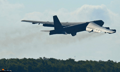 Mỹ huy động máy bay ném bom B-52 đến Trung Đông để 