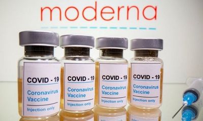 Mỹ cấp phép sử dụng khẩn cấp vaccine COVID-19 của Moderna