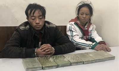 Bắt giữ đôi nam nữ vận chuyển 7 bánh heroin, 200 viên ma túy tổng hợp từ Sơn La sang Yên Bái