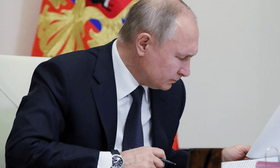 Tổng thống Putin quyết định tiêm vaccine COVID-19 do Nga sản xuất 