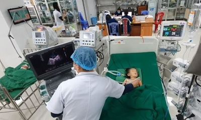Nghệ An: Bé 32 tháng tuổi rơi vào hôn mê vì ngộ độc thuốc diệt chuột