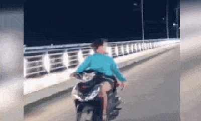 Tin tai nạn giao thông ngày 7/1: Cô gái đi xe máy thả 2 tay múa quạt trên cầu