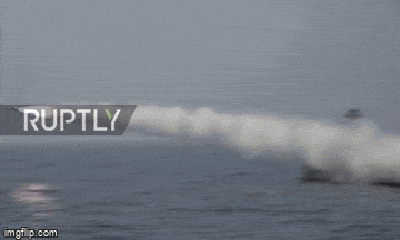 Iran phóng ngư lôi và tên lửa hành trình uy lực từ tàu ngầm tự sản xuất