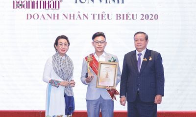 Y tế - CEO Dược Mộc Khang được vinh danh “Doanh nhân Việt Nam tiêu biểu 2020”