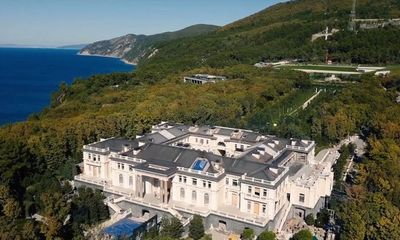 Hé lộ tỷ phú Nga sở hữu dinh thự 1,37 tỷ USD ở bờ biển Đen: Bạn thân của ông Putin