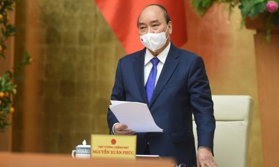 Thủ tướng Nguyễn Xuân Phúc chủ trì họp giao ban về tình hình Tết, phòng chống COVID-19
