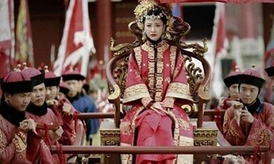 Cuộc đời nhận hết vinh hoa phú quý của nữ nhân duy nhất mặc long bào hạ táng trong lịch sử Trung Quốc