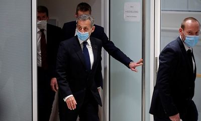 Cựu tổng thống Pháp Nicolas Sarkozy bị kết án 3 năm tù vì tham nhũng