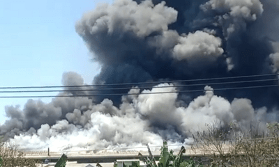 Bình Dương: Đám cháy lớn lan rộng 1.500m² nhà xưởng công ty may mặc 