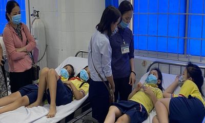 Vũng Tàu: 40 học sinh tiểu học nhập viện nghi ngộ độc thức ăn