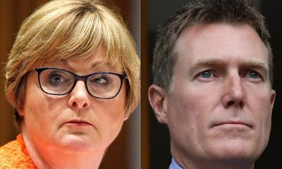 Hai bộ trưởng Australia bị giáng chức sau các bê bối tấn công tình dục
