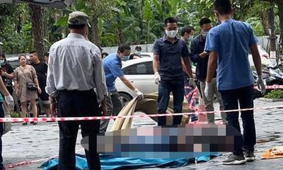 Vụ người đàn ông rơi từ tầng 7 chung cư ở Hà Nội xuống đất, tử vong: Nhân chứng nói gì?