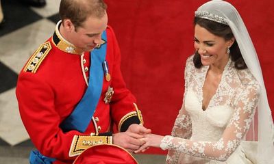 Vì sao Hoàng tử William không đeo nhẫn cưới dù vẫn đang hạnh phúc bên gia đình?