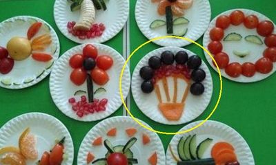 Cô giáo dạy học sinh cắt gọt, trang trí hoa quả nhưng phụ huynh lại đồng loạt đòi báo cảnh sát sau khi nhìn thấy hình ảnh này