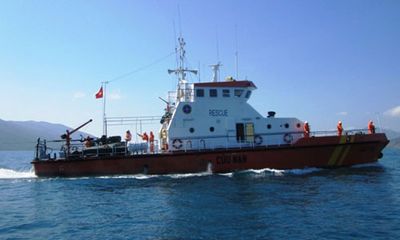 Chìm tàu ở Khánh Hòa: Nỗ lực tìm kiếm 8 người mất tích