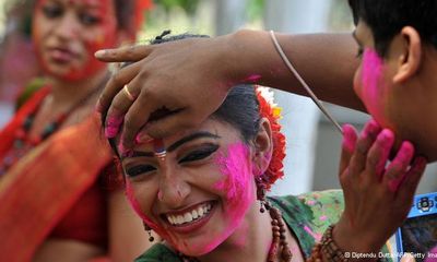 Lễ hội Holi đầy màu sắc ở Ấn Độ