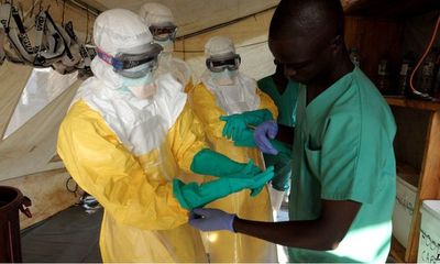 Tin tức bệnh Ebola mới nhất: Số người mắc bệnh gần chạm mốc 2000
