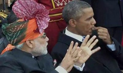Ấn Độ xôn xao vì ông Obama nhai kẹo cao su trong lễ diễu hành