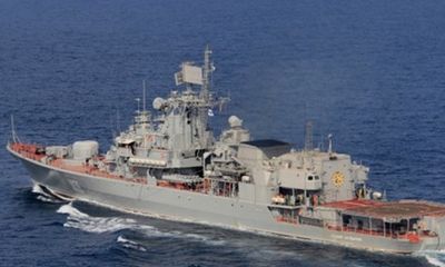 Soái hạm của Ukraine treo cờ Hải quân Nga
