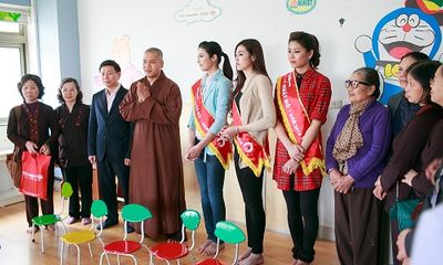 Ngọc Hân rủ Tú Anh, Nguyễn Thị Loan làm từ thiện đầu năm
