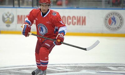 Tổng thống Nga Vladimir Putin ghi 6 bàn thắng trong trận hockey