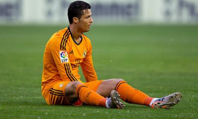 Ronaldo bất ngờ tái phát chấn thương trước thềm World Cup 2014