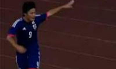 Ăn mừng bàn thắng, sao U19 Nhật Bản nhận 