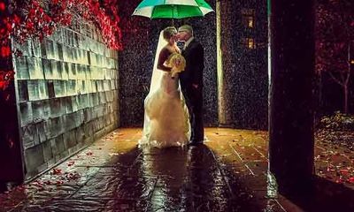 Ảnh cưới cực lãng mạn của các đôi uyên ương giữa mưa gió