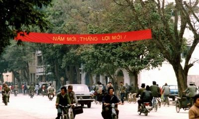 Nhìn lại những hình ảnh Tết Canh Ngọ 1990 của người Hà Nội
