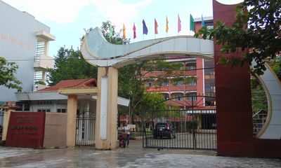 Thanh Hóa: Một cô giáo trường chuyên Lam Sơn bị bắt 