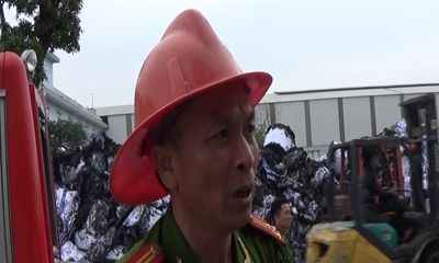 Cháy lớn ở Bắc Ninh: 4.000 tấn giấy vở học sinh bị thiêu rụi