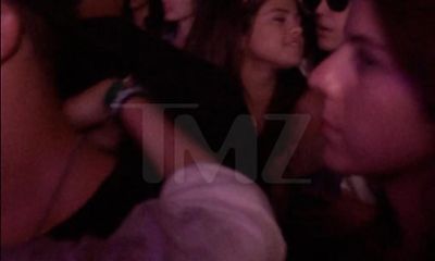 Justin Bieber và Selena Gomez thân mật tại lễ hội Coachella