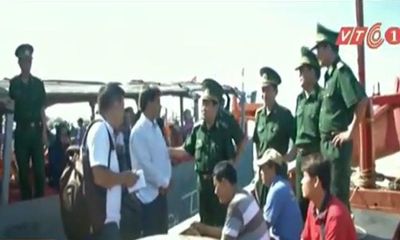 Bộ Tư lệnh Bộ đội Biên phòng thăm và động viên ngư dân bám biển