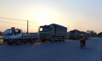 Thanh Hóa: Bắt đoàn xe “hổ vồ”, phạt hơn 160 triệu đồng