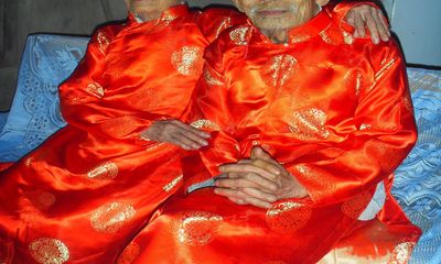 Cặp vợ chồng cao tuổi nhất Việt Nam chia sẻ bí quyết sống 