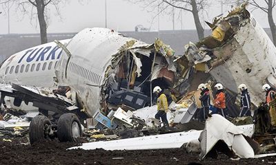 Chỗ ngồi an toàn và cách để sống sót trong thảm họa máy bay rơi