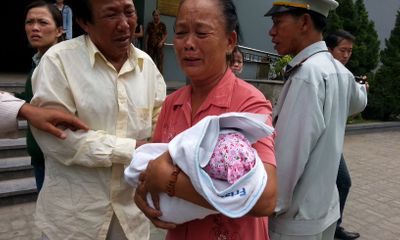 Vụ trẻ sơ sinh tử vong ở Huế: Do không phát hiện được trẻ bị ngạt