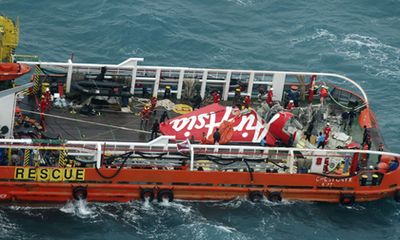 Indonesia tiếp tục tìm kiếm thi thể nạn nhân QZ8501