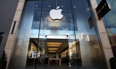 Một người Việt đập phá Apple Store ở Anh vì muốn được về nhà